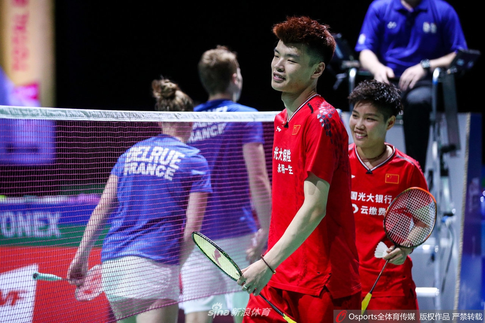 中国队绝杀法国队，黄鸭组合带队取胜